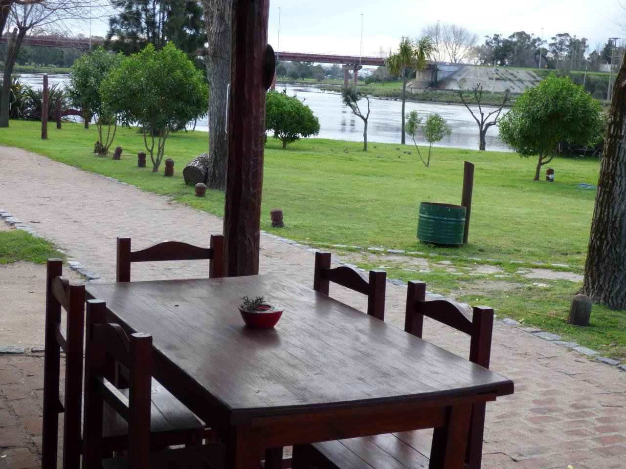 Cabanas Rio Quequen Некочеа Экстерьер фото